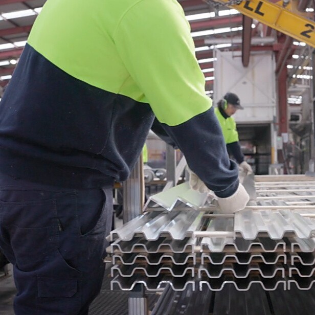 extruded aluminium after aluminium press